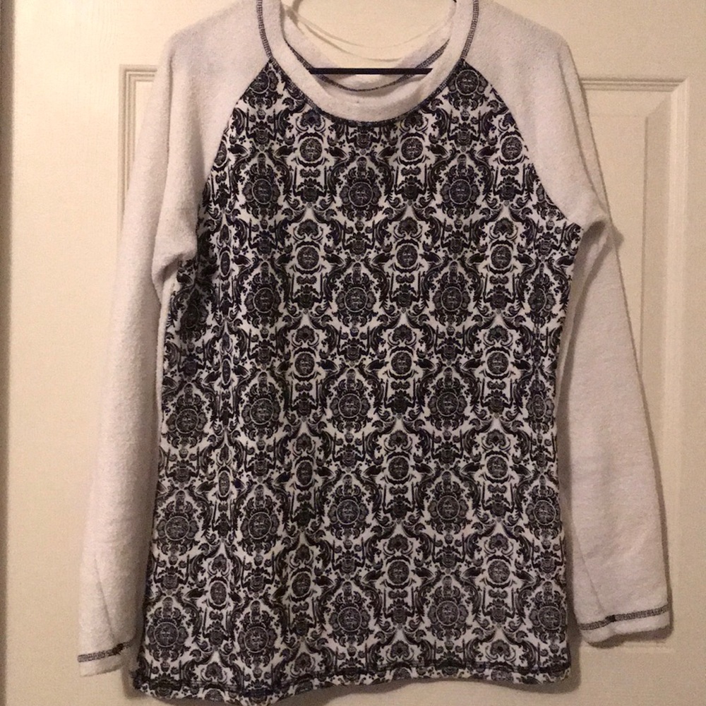 Hunated Mansion Wallpaper sweater